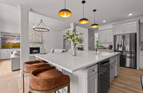 Lee's Summit House | Stay at Whispering Pines