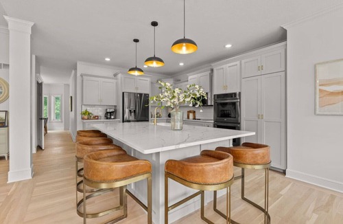 Lee's Summit House | Stay at Whispering Pines