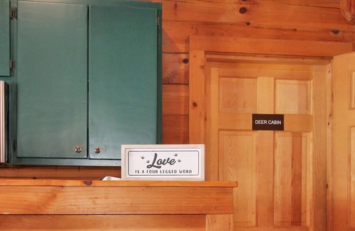 Pine Mountain Valley Cabin | Stay at Woodscape for Memorial Day - Fiber Wifi! - Close to Callaway Gardens