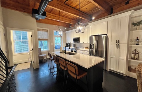 Habersham House | Stay Awhile in Habersham