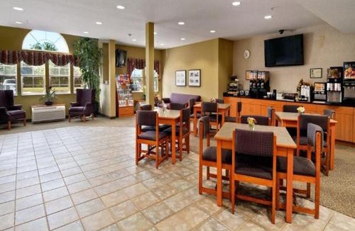 Elma Hotel | Stay Beyond Inn & Suites