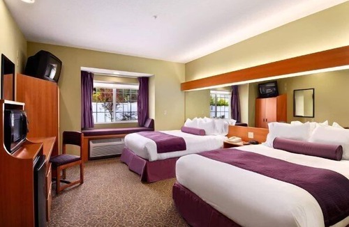 Elma Hotel | Stay Beyond Inn & Suites