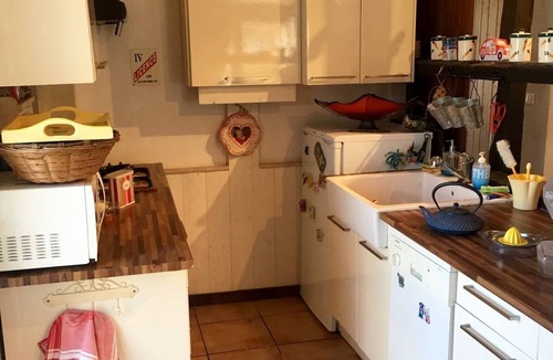 Brem Sur Mer House | Stay by the ocean in a pretty 19th-century house near the beaches.