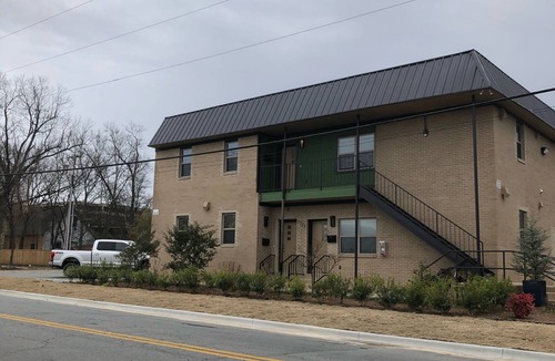 Capital View Condo | Stay close to entertainment! nDowntown LR 2 bedroom apt near Simmons Bank Arena