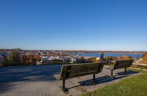 Portland Apartment | Stay Close to Victoria Mansion, Maine! 4 Queen Units w/Continental Breakfast!