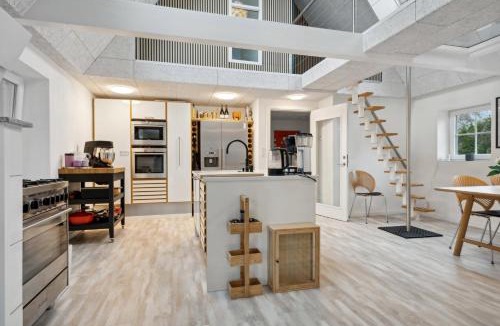 Gudbjerg Sydfyn House | Stay Comfortably In Scenic Surroundings