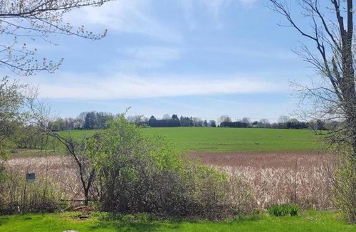 Fairport House | Stay comfortably with the whole family, in a quiet and safe neighborhood