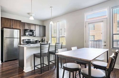 Mile Square Apartment | Stay Downtown! Modern Indy Condo w/Free Parking