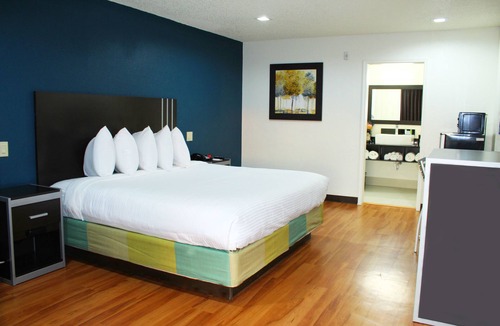 Buckner Terrace - Everglade Park Hotel | Stay Express Inn Dallas - Fair Park/Downtown