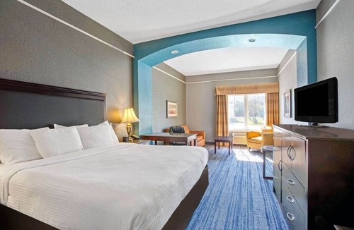 Tillmans Corner Hotel | Stay Express Inn & Suites - Mobile AL