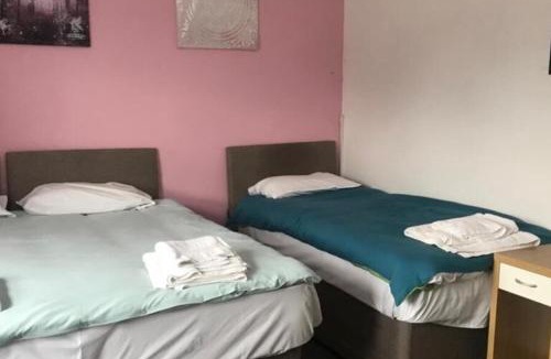 Hounslow Central Hostel | Stay Heathrow