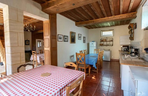Saint-Martin-des-Entrees House | Stay in a Damigny Manor in Normandy
