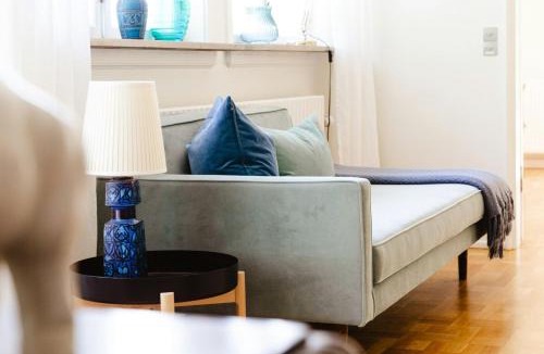 Maribo House | Stay In Fisher's House In Forest By Lake