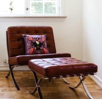 Maribo House | Stay In Fisher's House In Forest By Lake