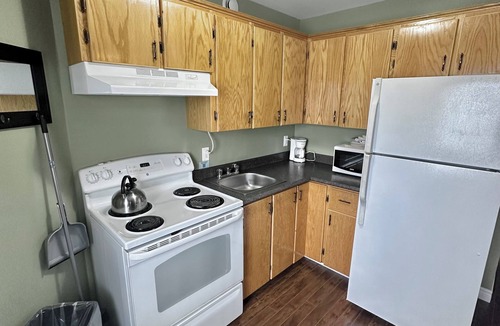 Rocky Harbour Hotel | Stay in Gros Morne