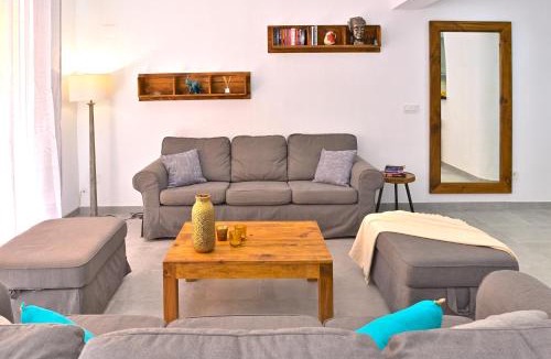 Ensanche Diputacion Apartment | Stay In Incity
