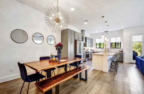 Government Hill House | Stay in Luxury @ The Pearl ~ .5M to Riverwalk