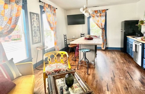 Rome Apartment | Stay in Rome GA Downtown Blue 2 By SiriS