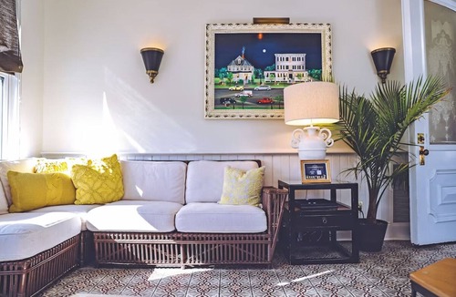 Milford House | Stay in Style: Historic Milford Stay with Onsite Restaurant! Downtown Location