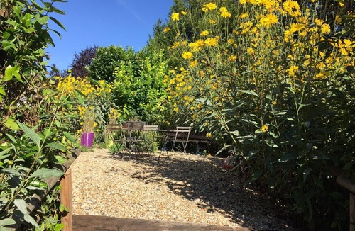 Vert House | Stay in the Countryside Between Versailles and Giverny