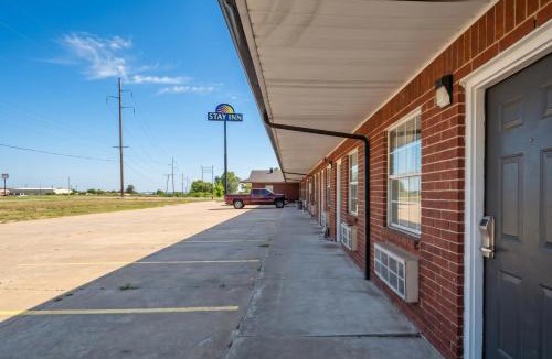 Checotah Hotel | Stay Inn Checotah near Eufaula Lake