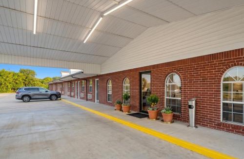 Checotah Hotel | Stay Inn Checotah near Eufaula Lake