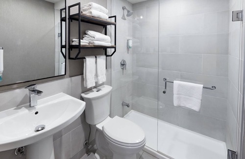 Etobicoke Hotel | Stay Inn Express Toronto