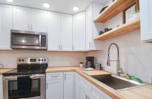 Champaign House | Stay Local STR: Peach Street