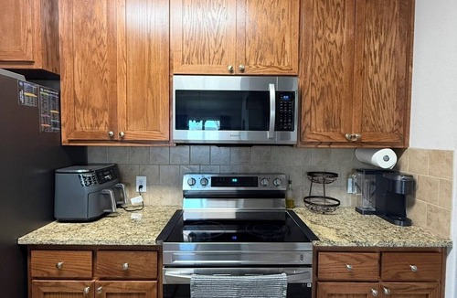 Belton House | Stay Near It All – Belton Duplex w/Backyard + Parking