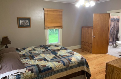 Hartstown Other | Stay on a live operating maple syrup farm!