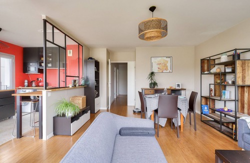 Republique - Les Ponts Apartment | Stay on the Ile de Nantes overlooking the Loire
