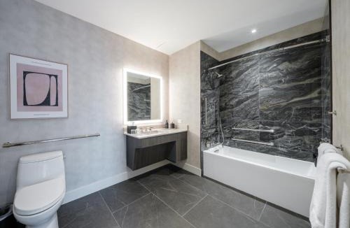 Rush and Division Hotel | Stay One Chicago