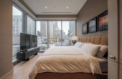 Rush and Division Hotel | Stay One Chicago
