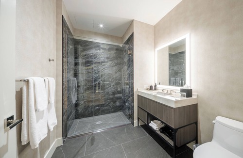 Rush and Division Hotel | Stay One Chicago