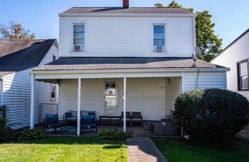 Clifton House | Stay & Play in Crescent Hill!