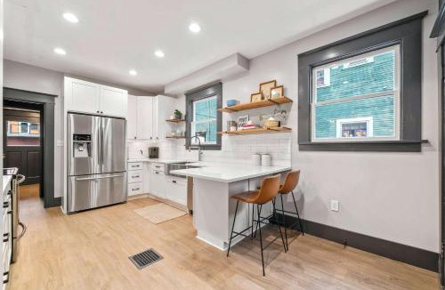 Sunnyside House | Stay Portland - Fresh Belmont Charmer - 95 WalkScore