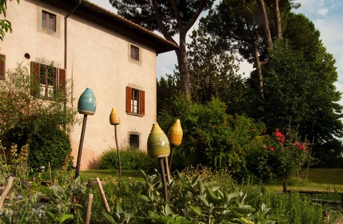 Avane Apartment | Stay, think and relax. Classic layout. 15' drive from Pisa, Lucca and the beach.