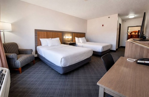 Hot Springs Hotel | Stay USA Hotel & Suites