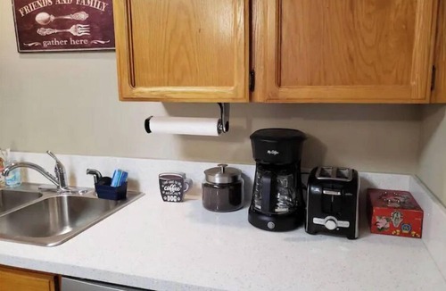 Vancouver House | ~Stay Vancouver! Short or Extended. Pet Friendly.