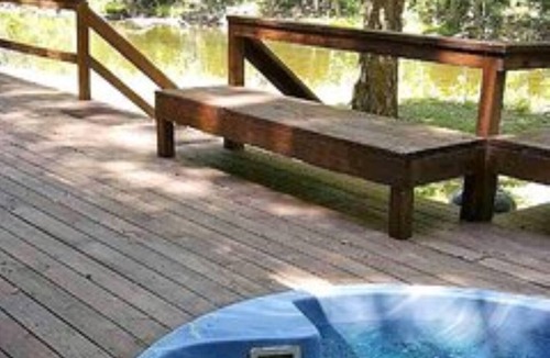 Elkins Cabin | Stay WATERFRONT. Stay CHEAT RIVER LODGE