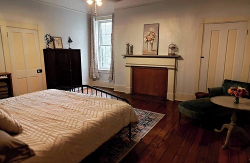 Franklin Bed & Breakfast | Stay Where History Meets Hospitality
