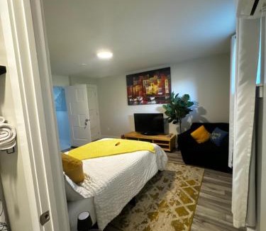 Fairview House | Stay With Precious
