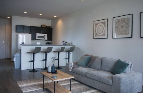 Baton Rouge Apartment | StayAE - High Rise