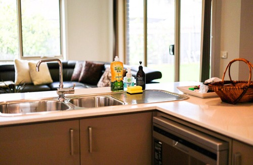 Point Cook House | StayAU Spacious Stay Point Cook