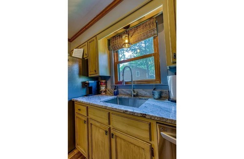 Town Creek Cabin | Stayawhile