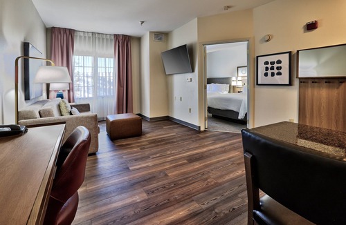Albuquerque Hotel | Staybridge Suites Albuquerque - Airport by IHG