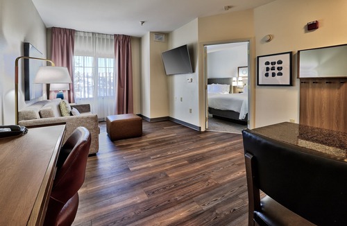 Albuquerque Hotel | Staybridge Suites Albuquerque - Airport by IHG