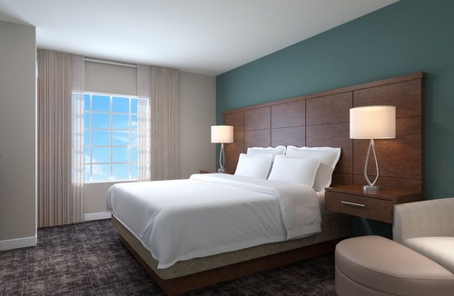 Denton Hotel | Staybridge Suites Denton by IHG