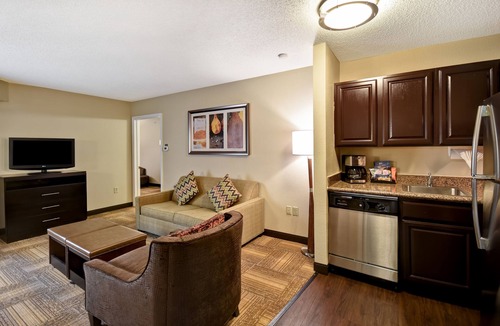 East Paris Hotel | Staybridge Suites Grand Rapids-Kentwood by IHG