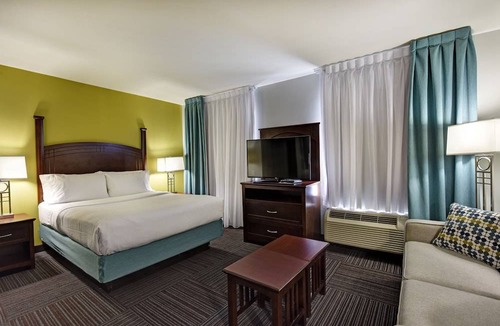 Guelph Hotel | Staybridge Suites Guelph, an IHG Hotel